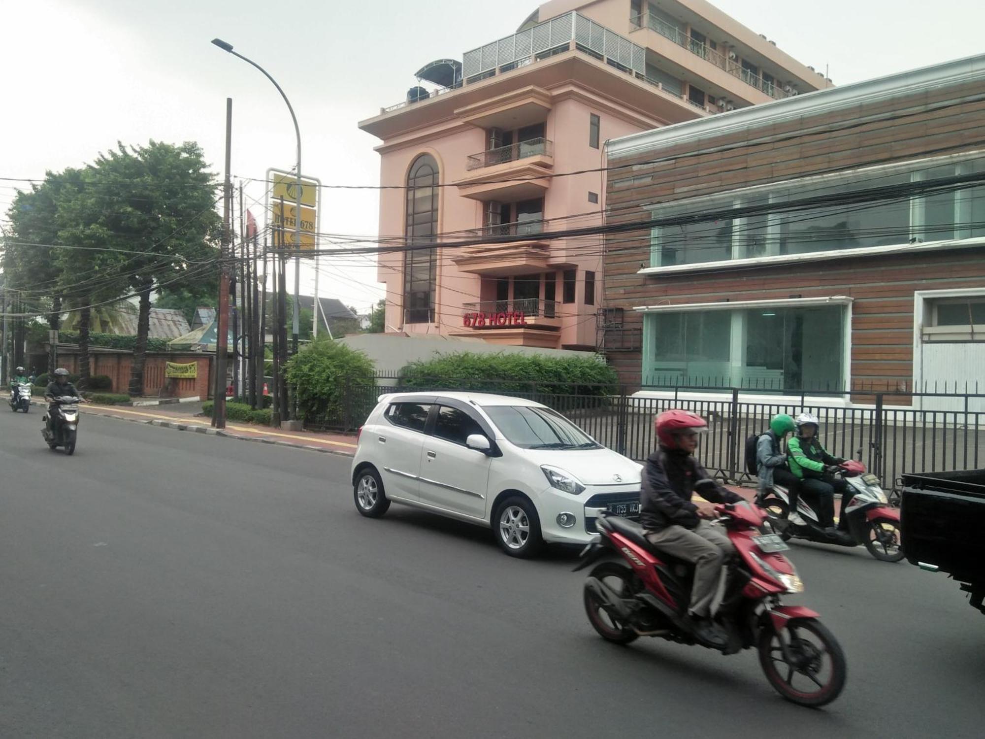 Hotel 678 Kemang Powered By Cocotel Jacarta Exterior foto